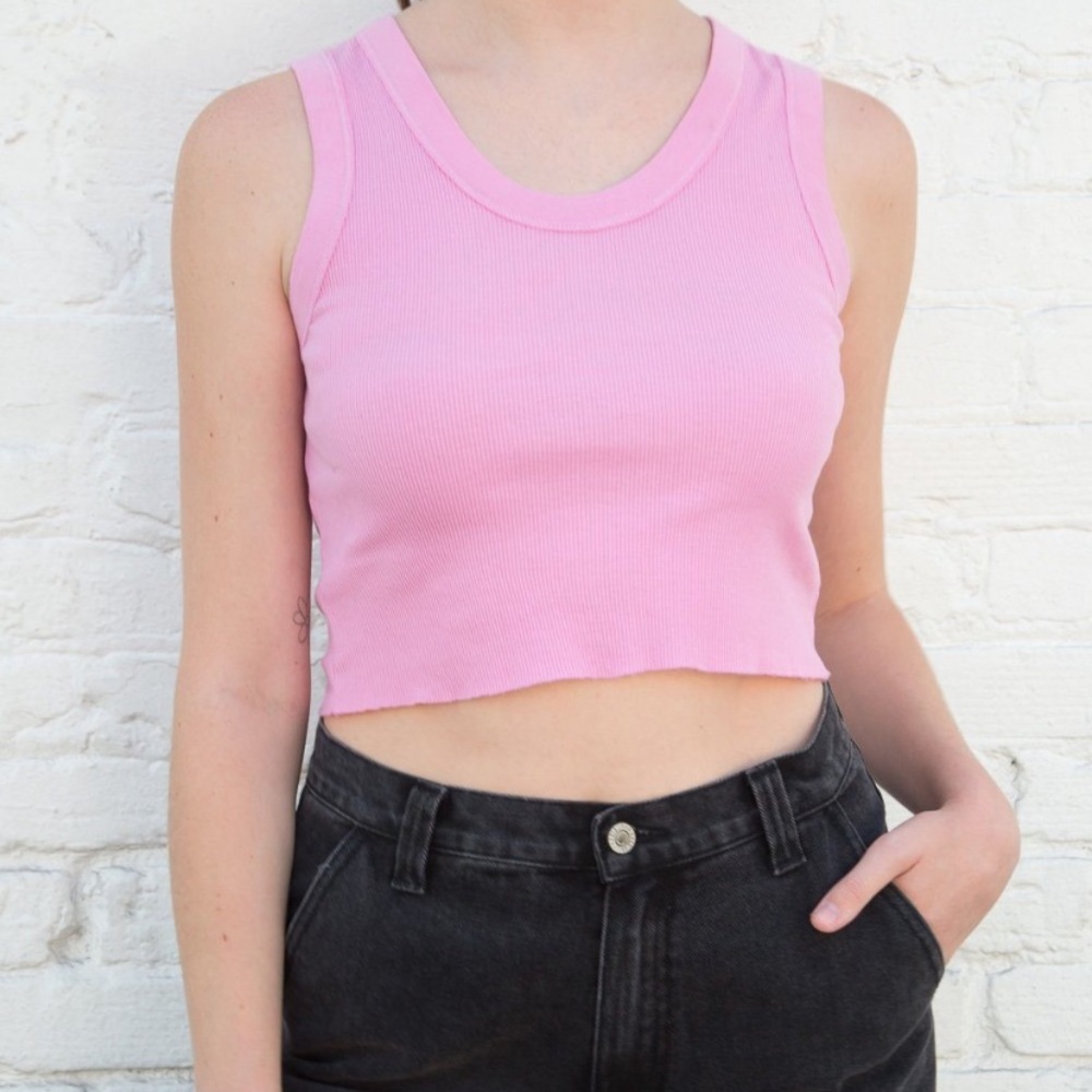 RARE bubblegum pink brandy melville connor tank💕